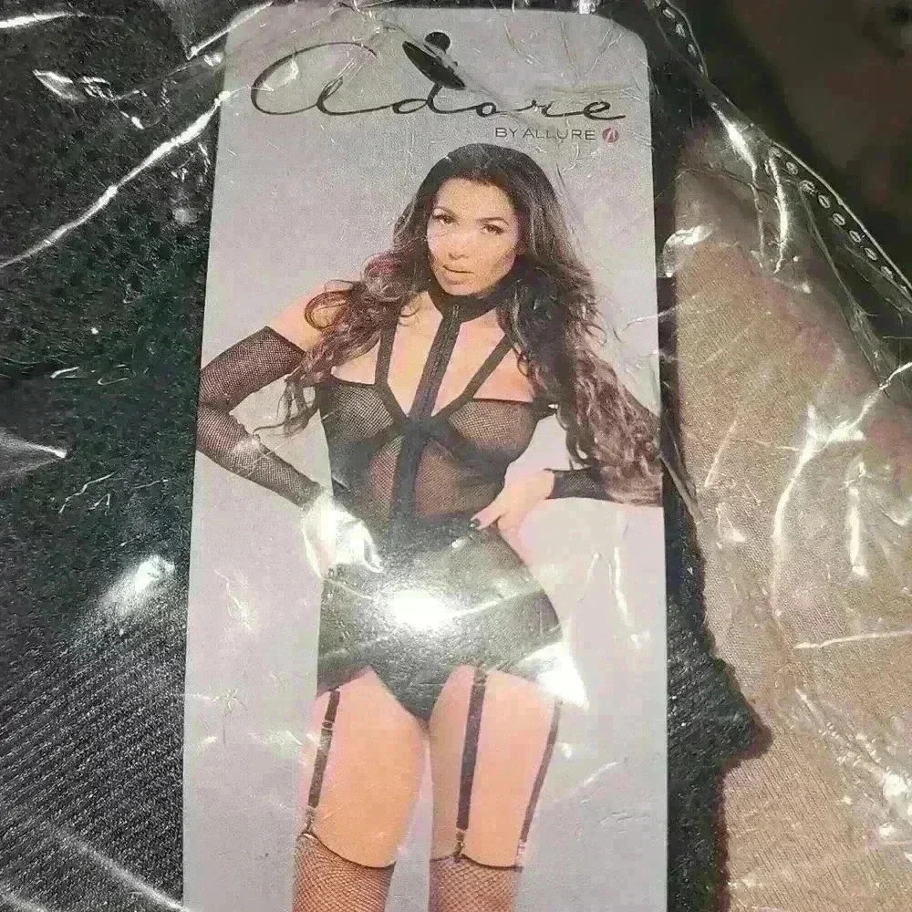 NWT‎ ADORE CHOLE LINGUIRE